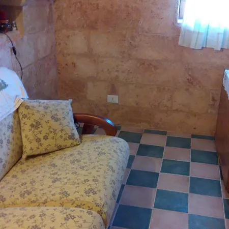 La Pagghiara Specchia